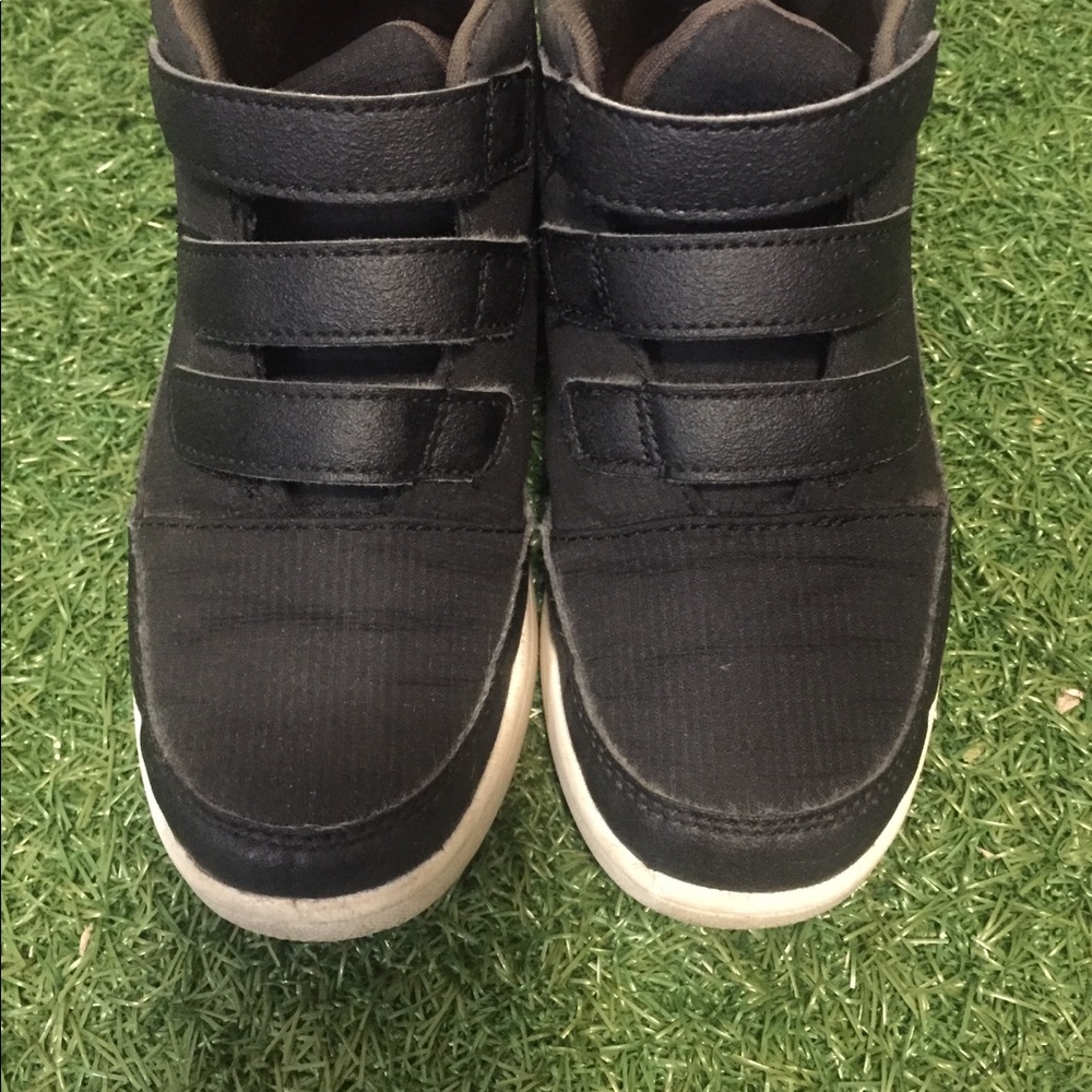 12.5 Boy velcro hightop runner sneaker black/white